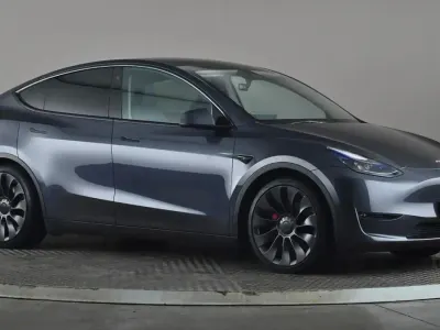 Usado Tesla Model Y Performance 313 kW (426 HP) 2023 Cinzento SUV