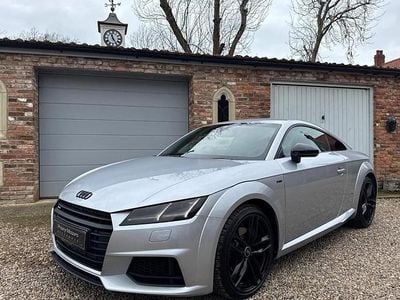 Begagnad Audi TT Black Edition 230 HK (169 kW) 2017 Silver Sportkupé