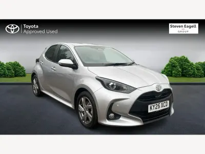 Second-hand Toyota Yaris Hybrid 116 CP (85 kW) 2025 Argintiu Hatchback