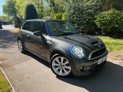 Usado Mini Cooper S Hatch 184 HP (135 kW) 2013 Cinzento Citadino
