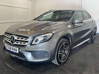 Mercedes GLA220