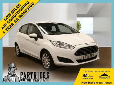 Used Ford Fiesta Style 82 HP (60 kW) 2015 White Hatchback