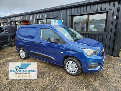 Used Vauxhall Combo Sportive 100 HP (73 kW) 2019 Blue Van