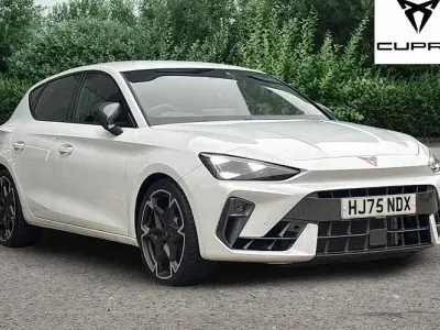 Used Cupra Leon VZ1 325 HP (239 kW) 2025 Glacial white Hatchback