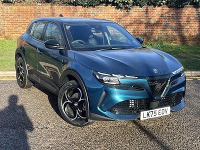 Green/black New 2025 Alfa Romeo GT Junior Hatchback | £27,699 (Fair price)