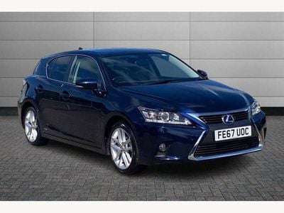 Lexus CT200h
