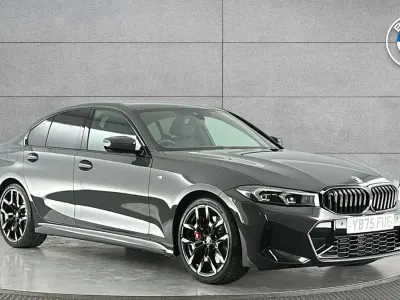 Begagnad BMW 320 M Sport 181 HK (133 kW) 2025 Grå