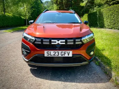 Used Dacia Jogger Extreme 110 HP (80 kW) 2023 Brown MPV