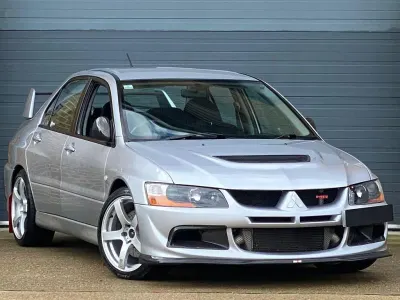 Used Mitsubishi Lancer Evolution 400 HP (294 kW) 2004 Silver Sedan