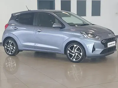Used Hyundai i10 Premium 67 HP (49 kW) 2023 Blue Hatchback