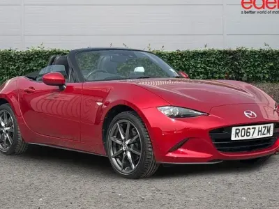 Used Mazda MX5 Inclusive 160 HP (117 kW) 2017 Red Cabriolet