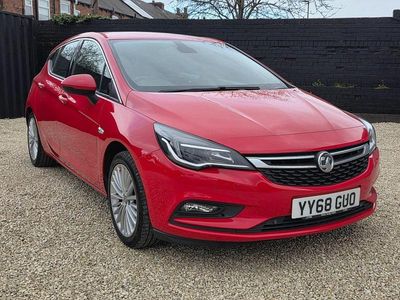 Used Vauxhall Astra Elite 105 HP (77 kW) 2018 Red Hatchback
