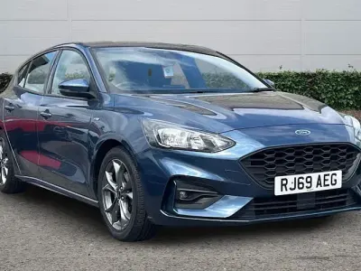 Used Ford Focus ST-Line 125 HP (91 kW) 2019 Blue Hatchback