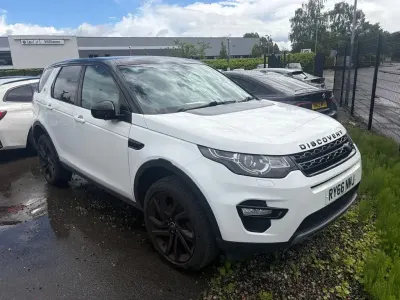 Used Land Rover Discovery Sport HSE 180 HP (132 kW) 2016 White SUV
