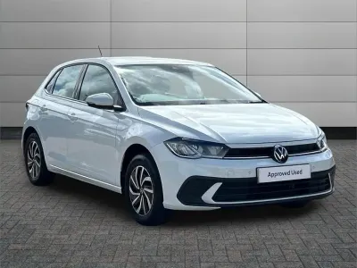 Used VW Polo Life 95 HP (69 kW) 2024 White Hatchback