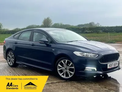 Used Ford Mondeo ST-Line 180 HP (132 kW) 2017 Blue Hatchback