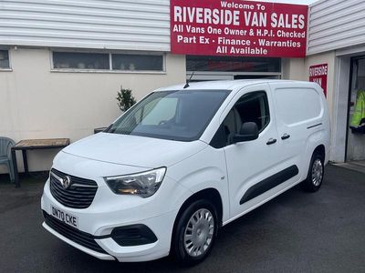 Used Vauxhall Combo Sportive 100 HP (73 kW) 2020 White MPV