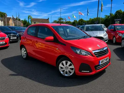 Used Peugeot 108 Active 68 HP (50 kW) 2017 Red Hatchback