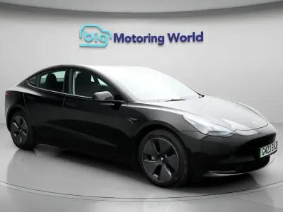 Usado Tesla Model 3 RWD 222 kW (302 HP) 2023 Preto Sedan