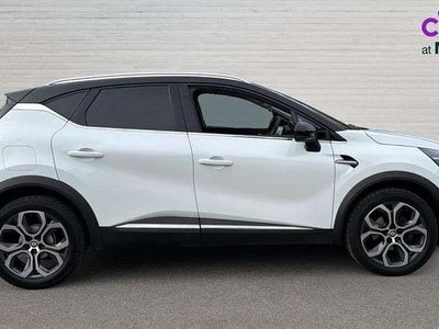 Used Renault Captur SE 91 HP (66 kW) 2022 White/black SUV