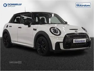 Begagnad Mini Cooper S Comfort 2024 Vit Halvkombi