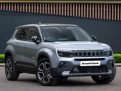 New Jeep Avenger Summit 100 HP (73 kW) 2026 Bicolour metallic  granite grey with volcano roof SUV