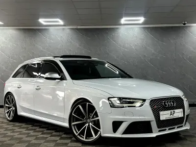 Used Audi RS4 Comfort 450 HP (330 kW) 2013 Suzuka grey Estate