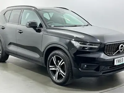 Used Volvo XC40 R-Design 163 HP (119 kW) 2020 Black SUV