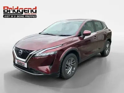 Used Nissan Qashqai Acenta Premium 140 HP (102 kW) 2023 Red SUV