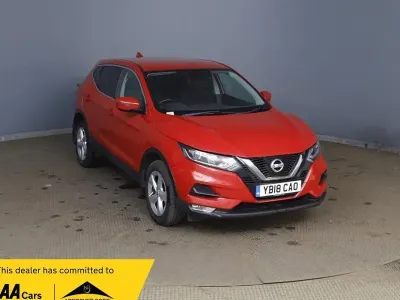 Used Nissan Qashqai Acenta 115 HP (84 kW) 2018 Red SUV
