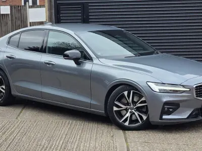 Used Volvo S60 R-Design 250 HP (183 kW) 2020 Grey Sedan