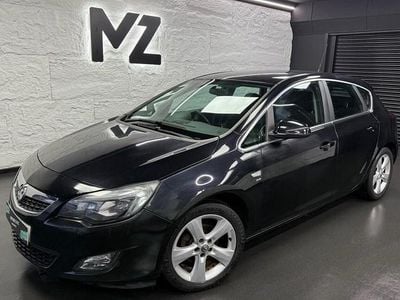 Black Used 2011 Vauxhall Astra SRi Hatchback | £2,965 (Fair price)