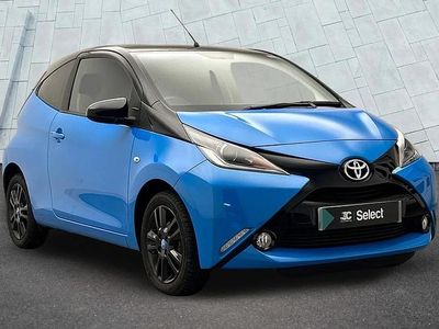 Used Toyota Aygo X-cite 68 HP (50 kW) 2016 Blue Hatchback