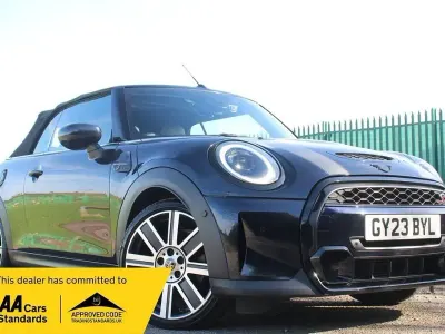 Używany Mini Cooper S Cabriolet Exclusive 2023 Czarny Kabriolet
