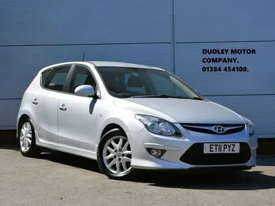 Used Hyundai i30 Comfort 115 HP (84 kW) 2011 Silver Hatchback