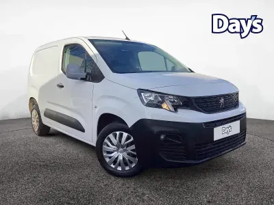 Second-hand Peugeot Partner 110 CP (80 kW) 2020 Alb Monovolum