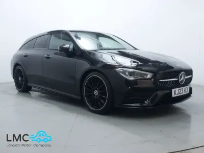 Usado Mercedes CLA180 AMG Line Premium Plus 136 HP (100 kW) 2023 Preto Sedan