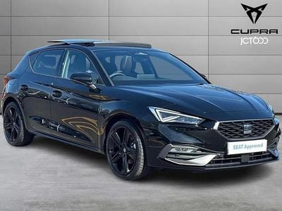 New Seat Leon Black Edition 147 HP (108 kW) 2025 Black Hatchback