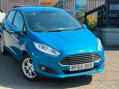 Used Ford Fiesta Zetec 100 HP (73 kW) 2015 Blue Hatchback