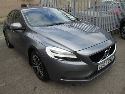 used Volvo V40 2.0 T2 Momentum Euro 6 (s/s) 5dr