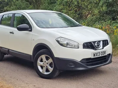 Used Nissan Qashqai Visia 2013 White SUV
