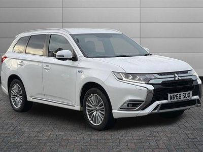 Frost white Used 2018 Mitsubishi Outlander P-HEV SUV | £14,890 (Fair price)