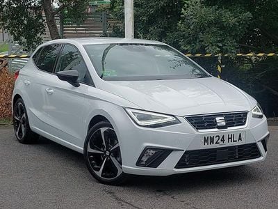 Used Seat Ibiza FR Sport 115 HP (84 kW) 2024 White Hatchback