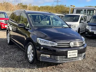 Used VW Touran SEL 140 HP (102 kW) 2016 Black MPV