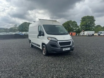 Second-hand Peugeot Boxer 130 CP (95 kW) 2017 Alb Van