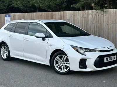 Used Suzuki Swace SZ-T 122 HP (89 kW) 2021 White Estate