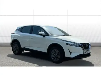 Used Nissan Qashqai Acenta Premium 155 HP (114 kW) 2022 White SUV