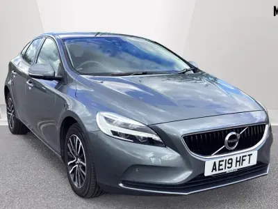 Used Volvo V40 Momentum 122 HP (89 kW) 2019 Grey