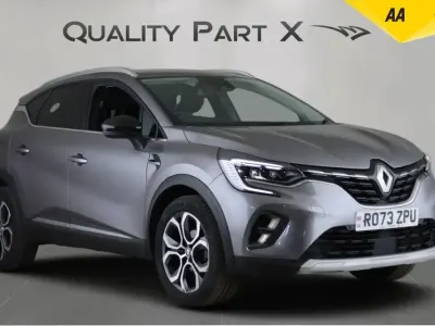 Usado Renault Captur Techno 91 CV (66 kW) 2023 Gris SUV