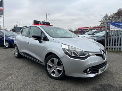 Used Renault Clio IV Dynamique 2016 Silver Hatchback
